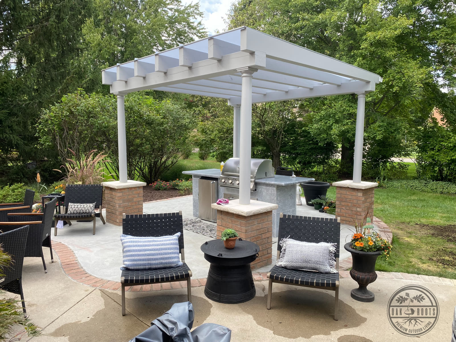 Oak Roots outdoor living space
